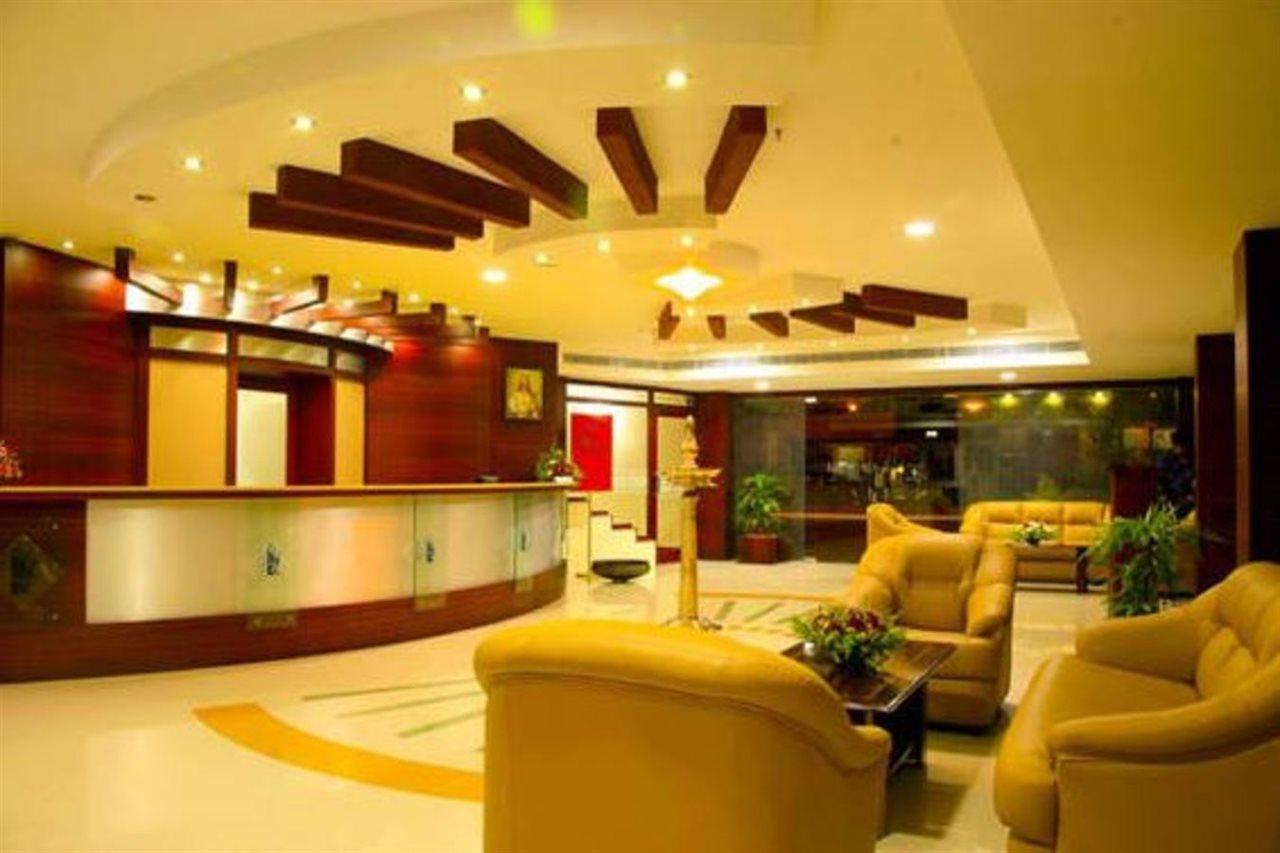 Hotel Kabani International Muvattupuzha Exterior photo