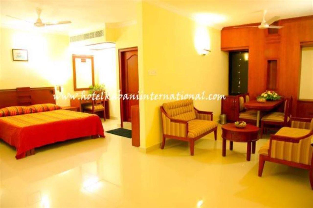 Hotel Kabani International Muvattupuzha Exterior photo