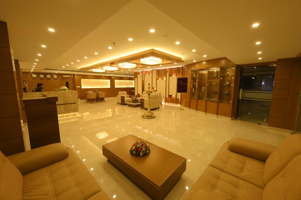 Hotel Kabani International Muvattupuzha Exterior photo